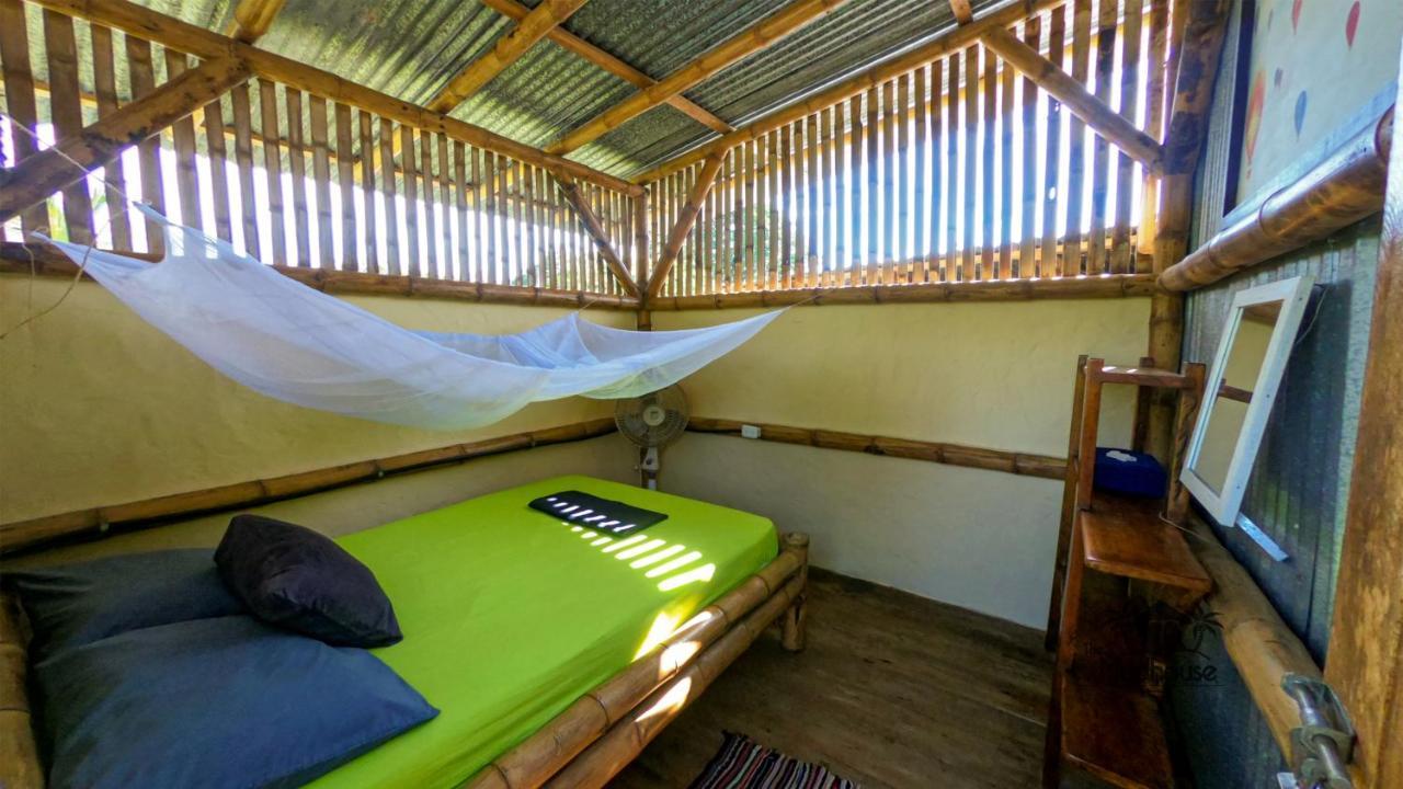 The Mudhouse Hostel Mompiche Buitenkant foto