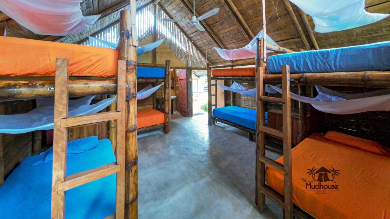 The Mudhouse Hostel Mompiche Buitenkant foto