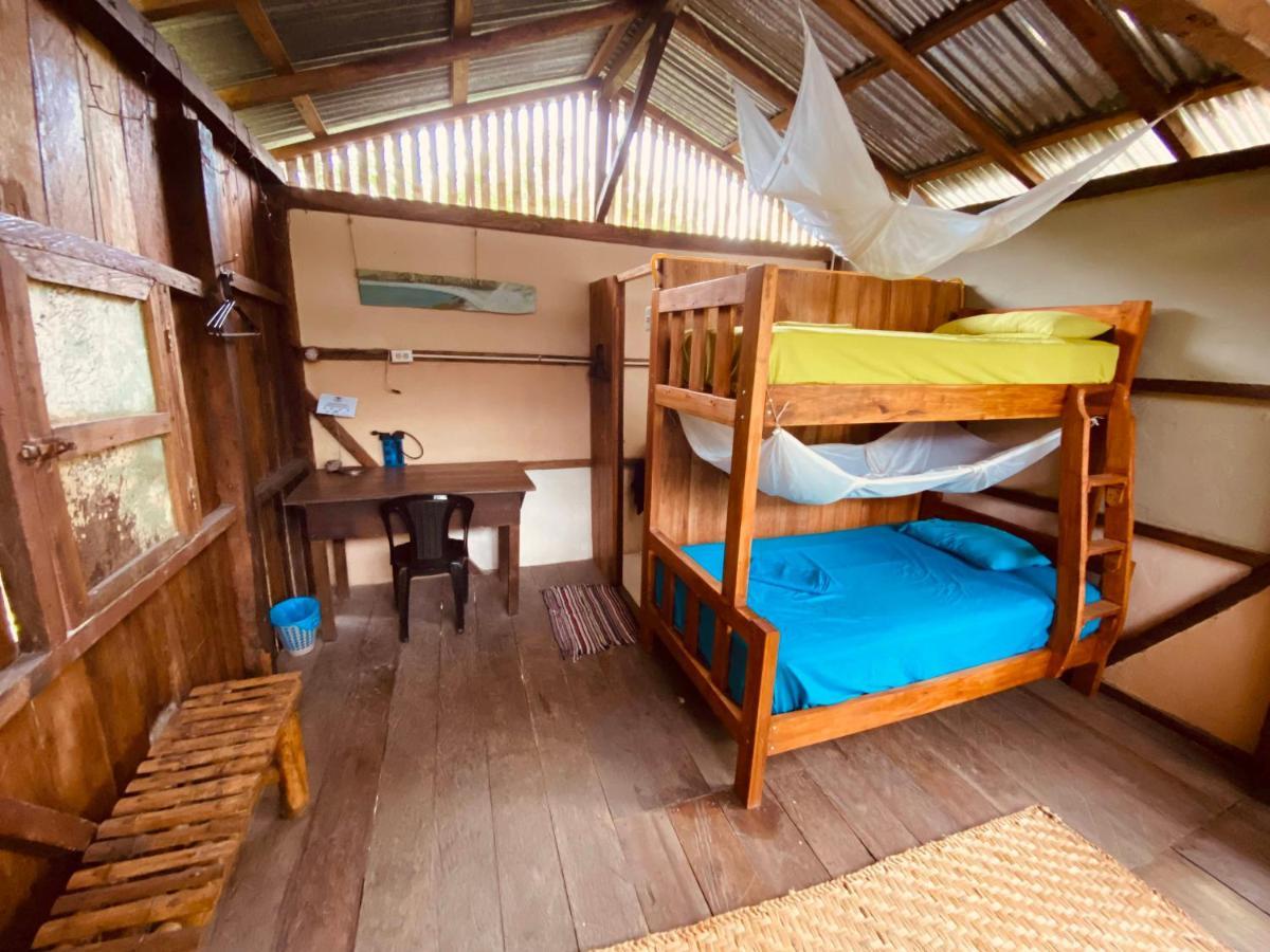 The Mudhouse Hostel Mompiche Buitenkant foto